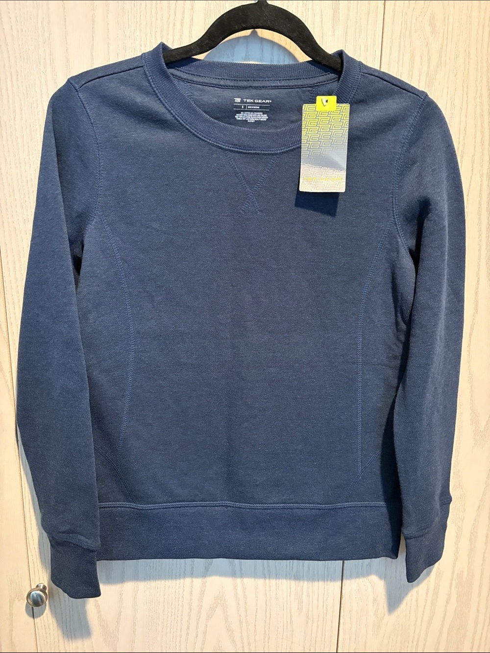 tek gear Women's Navy Blue Crewneck Pullover Sweater
